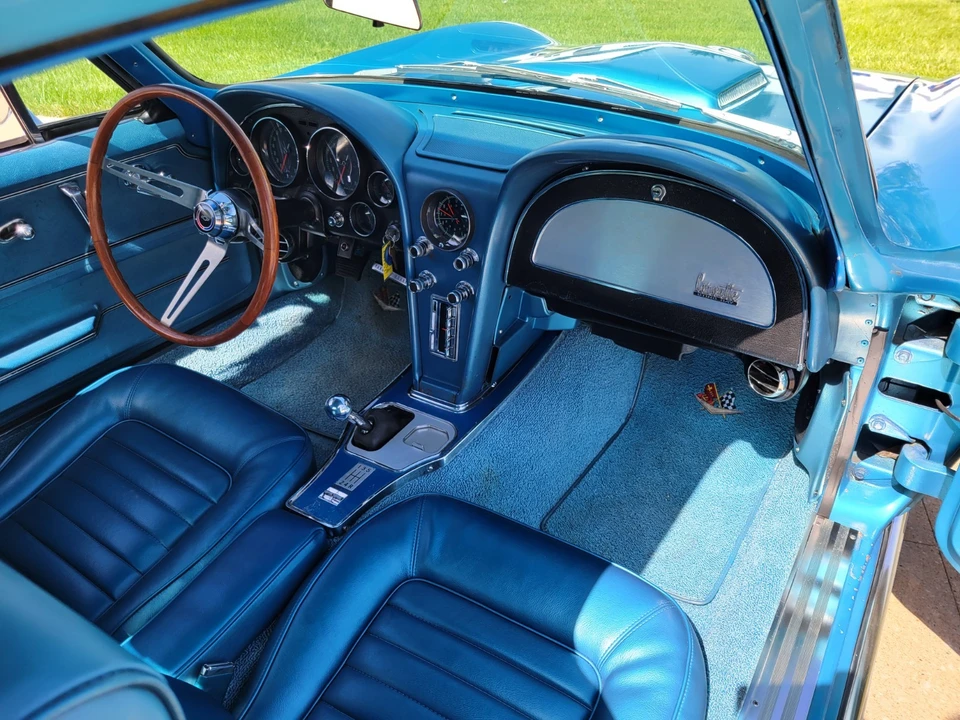 1966 Chevrolet Corvette C2 - Image 22 of 31