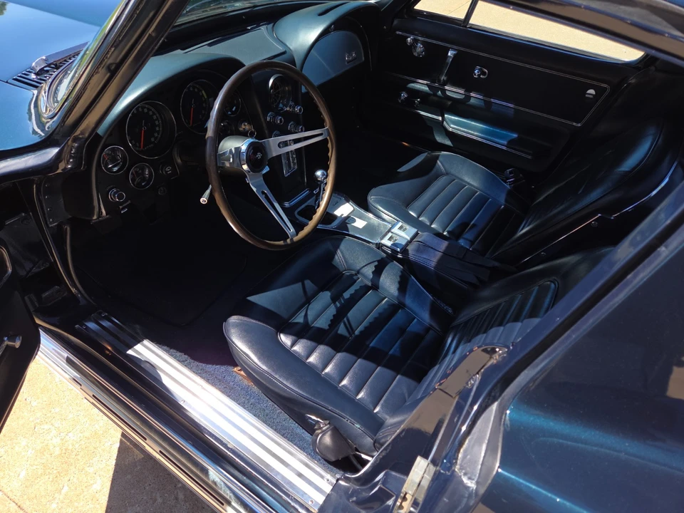 1966 Chevrolet Corvette C2 - Image 16 of 31