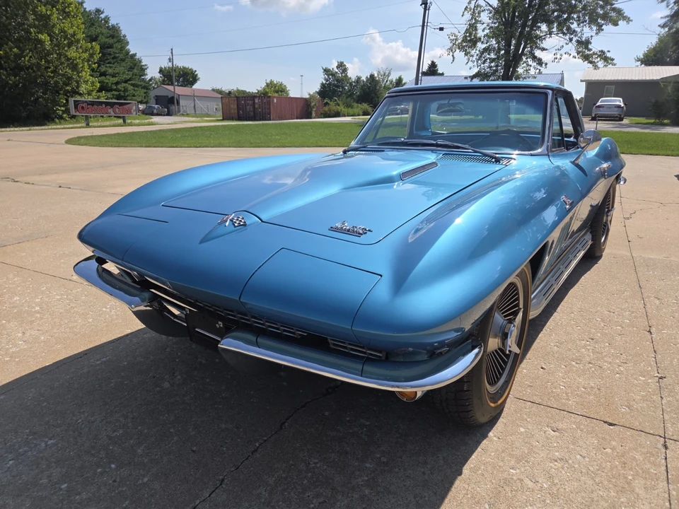 1966 Chevrolet Corvette C2 - Image 2 of 31
