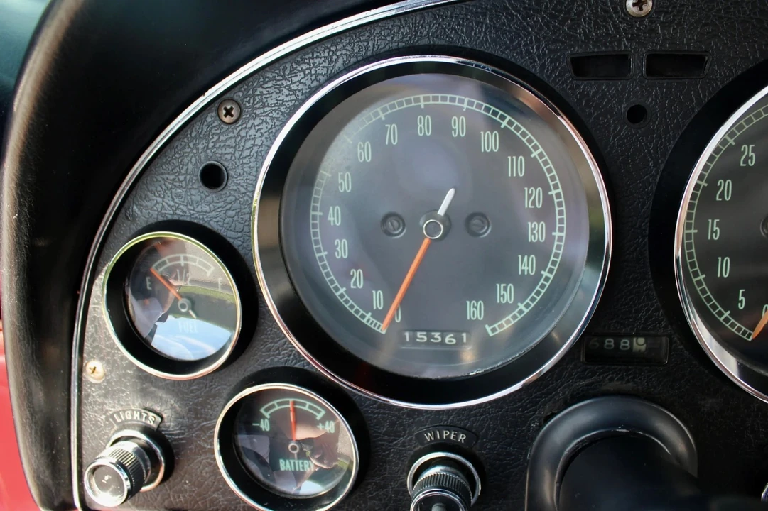 1966 Chevrolet Corvette C2 - Image 11 of 26