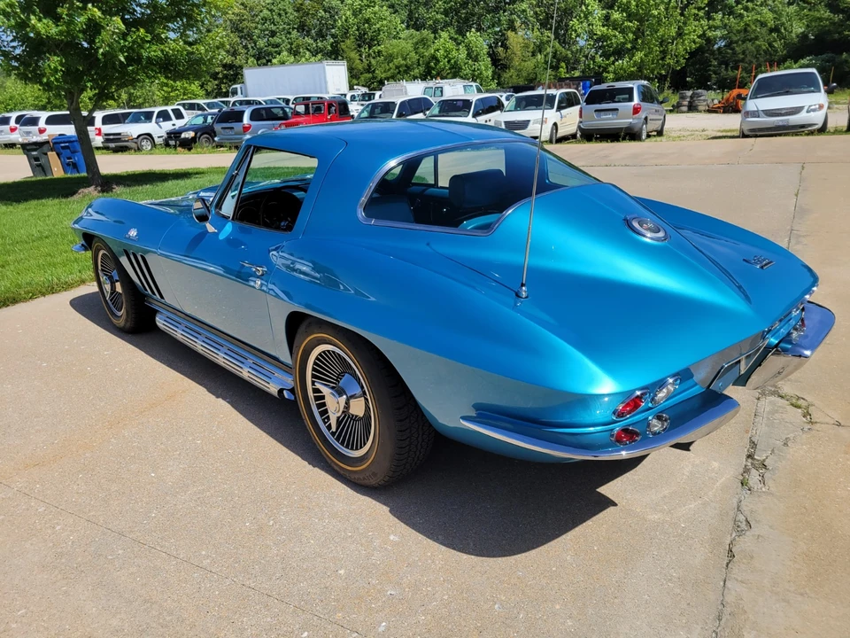 1966 Chevrolet Corvette C2 - Image 14 of 31