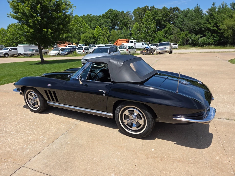 1966 Chevrolet Corvette C2 - Image 11 of 31
