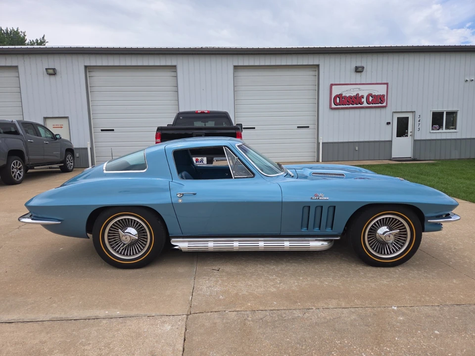 1966 Chevrolet Corvette - Image 9 of 31