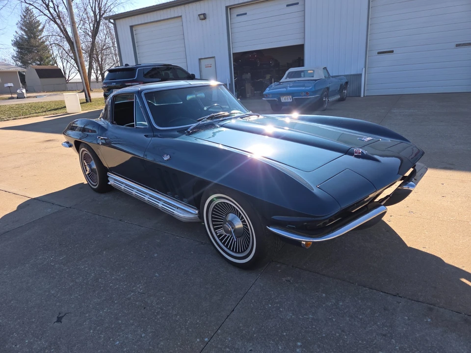 1966 Chevrolet Corvette C2 - Image 8 of 21