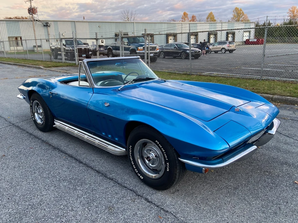 1966 Chevrolet Corvette C2 - Image 12 of 21