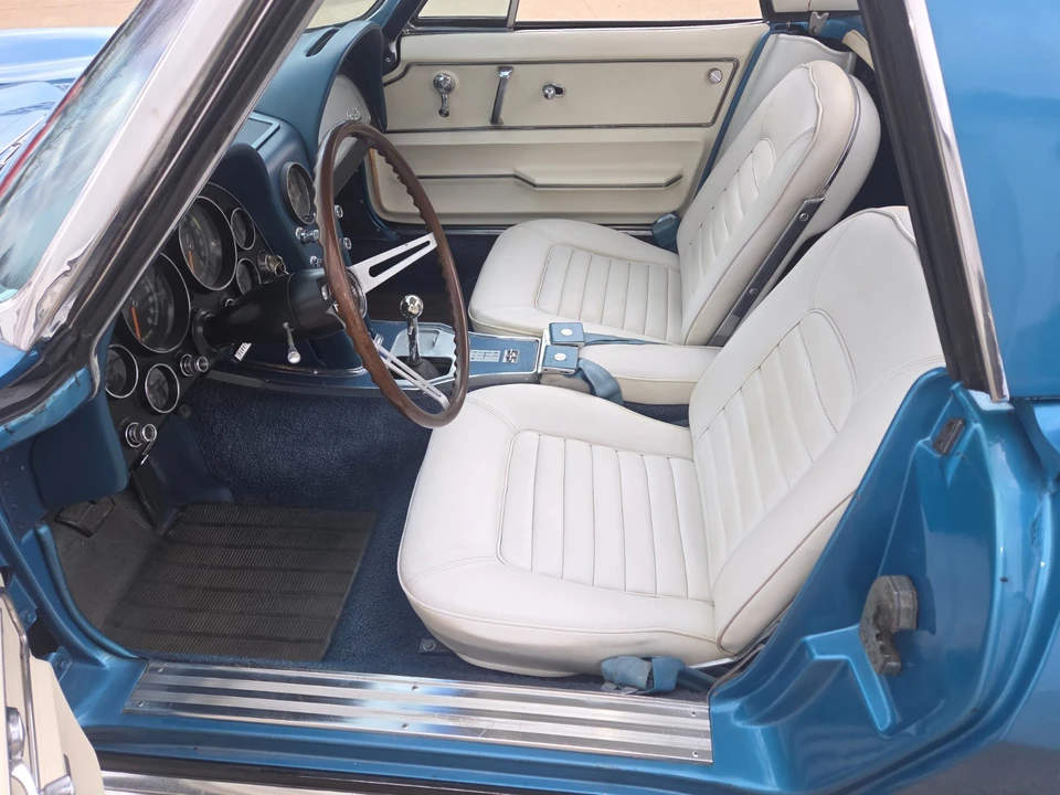 1966 Chevrolet Corvette C2 - Image 21 of 31