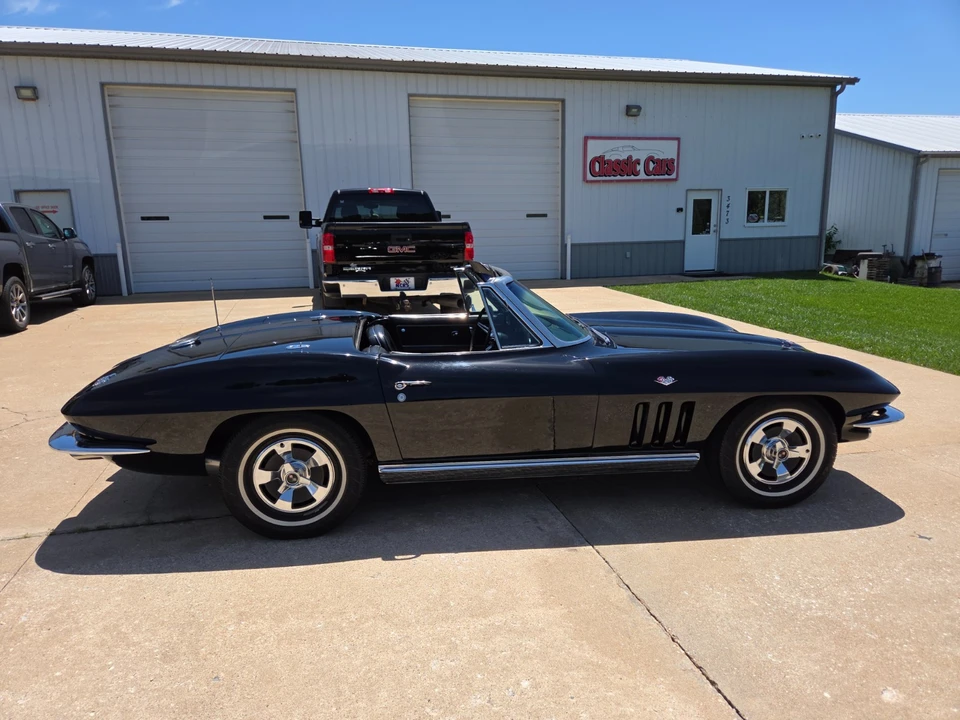 1966 Chevrolet Corvette C2 - Image 16 of 31