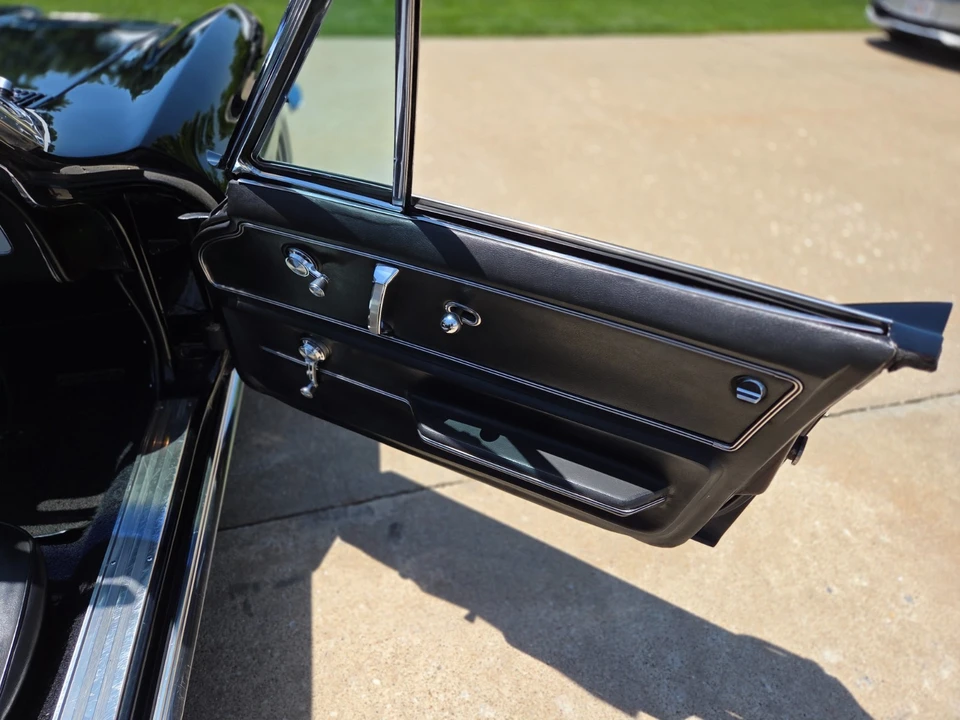 1966 Chevrolet Corvette C2 - Image 23 of 31