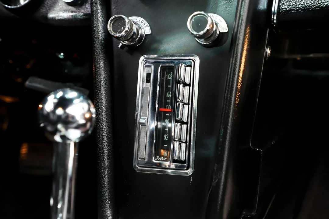 1966 Chevrolet Corvette C2 - Image 27 of 31