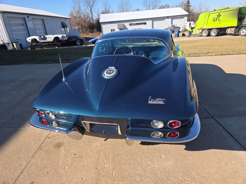 1966 Chevrolet Corvette C2 - Image 14 of 21