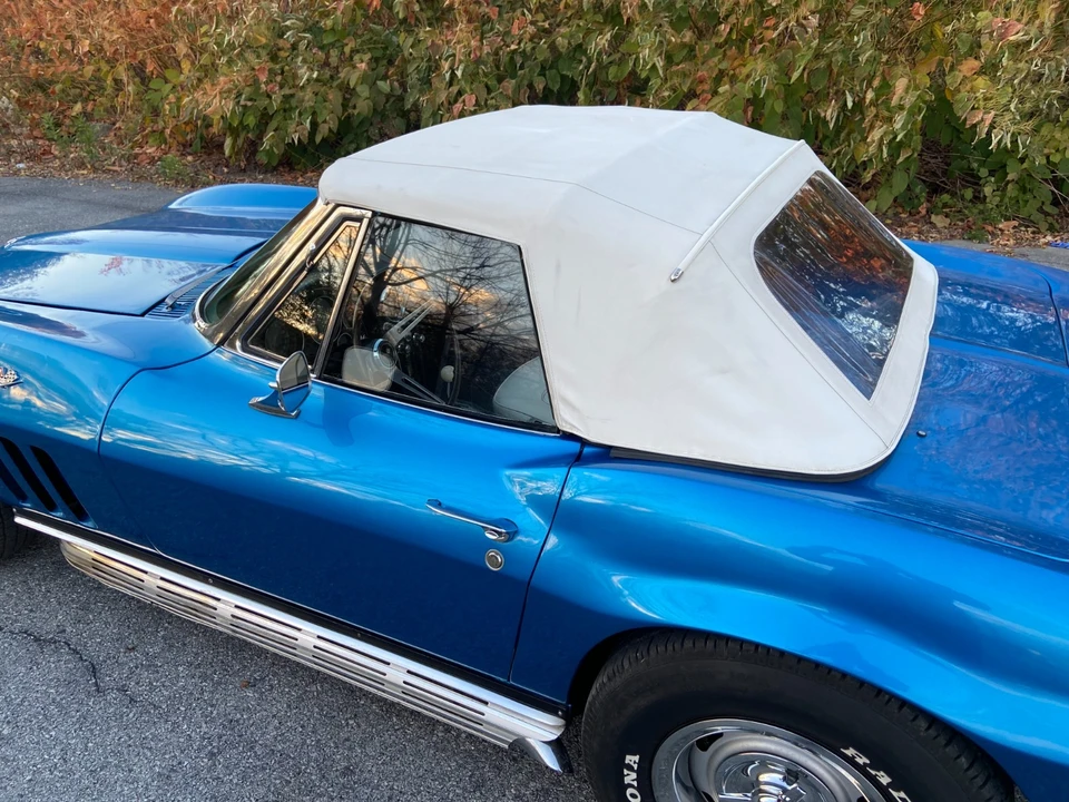 1966 Chevrolet Corvette C2 - Image 19 of 21