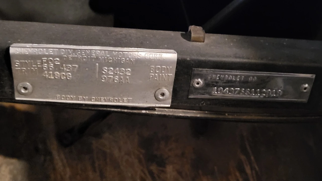 1966 Chevrolet Corvette C2 - Image 15 of 20