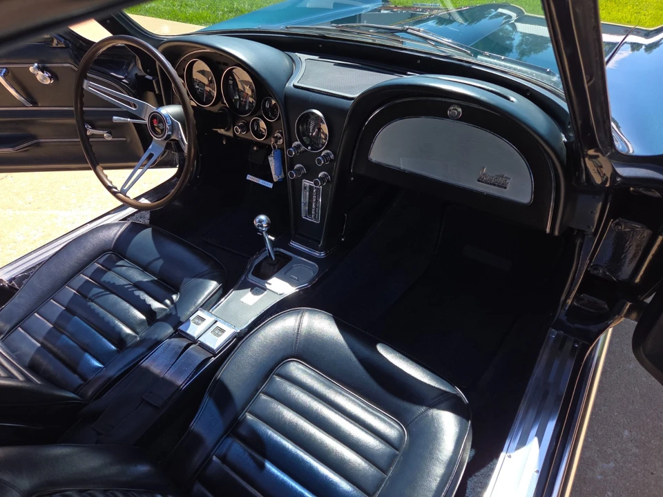 1966 Chevrolet Corvette C2 - Image 19 of 31