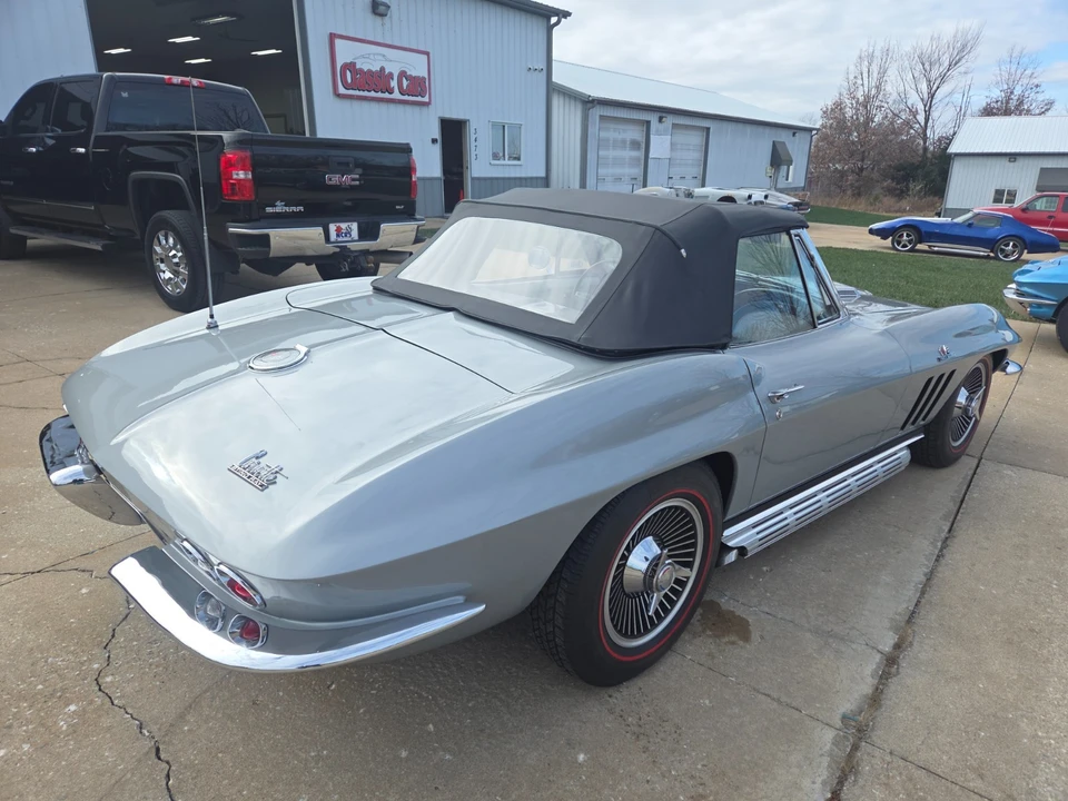 1966 Chevrolet Corvette C2 - Image 11 of 21