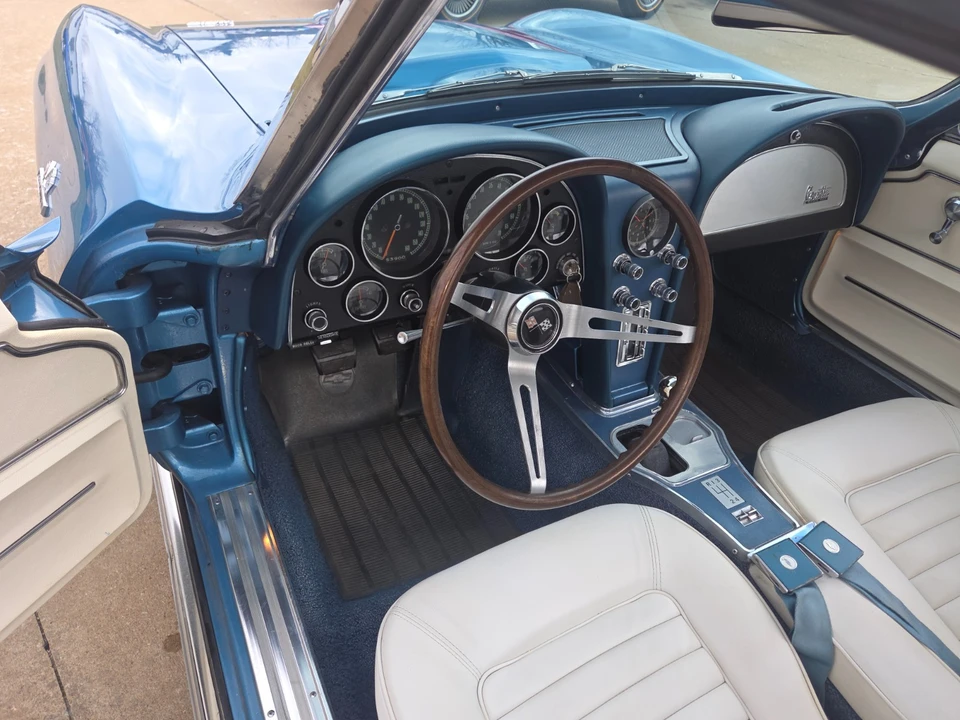 1966 Chevrolet Corvette C2 - Image 22 of 31