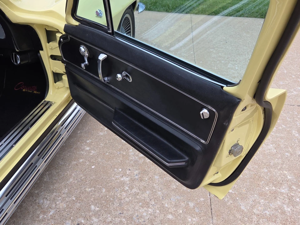 1966 Chevrolet Corvette C2 - Image 26 of 31