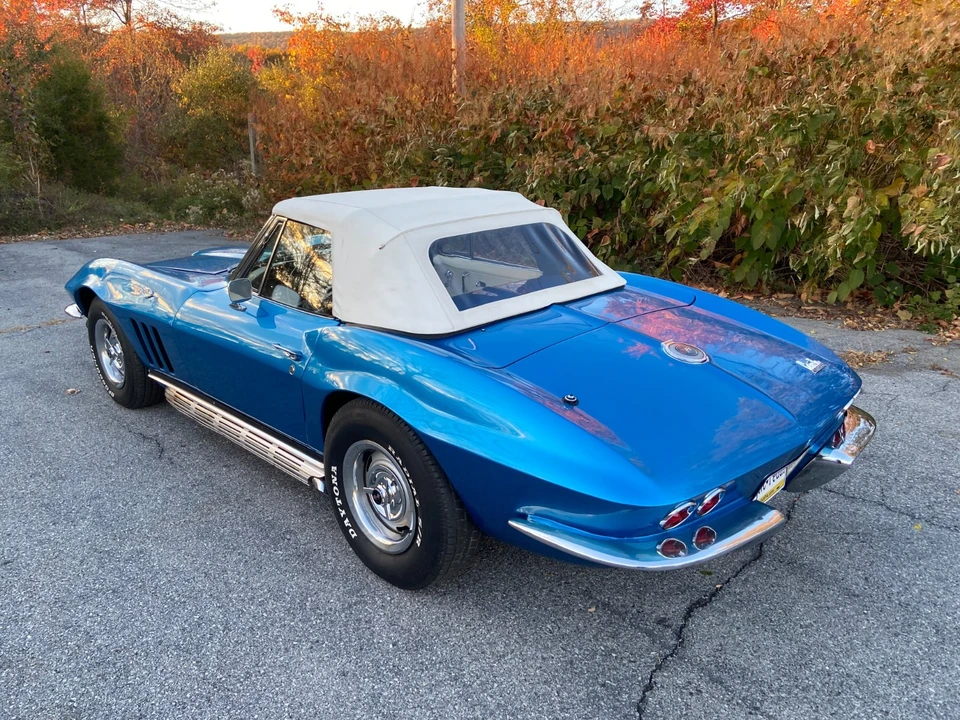 1966 Chevrolet Corvette C2 - Image 15 of 21