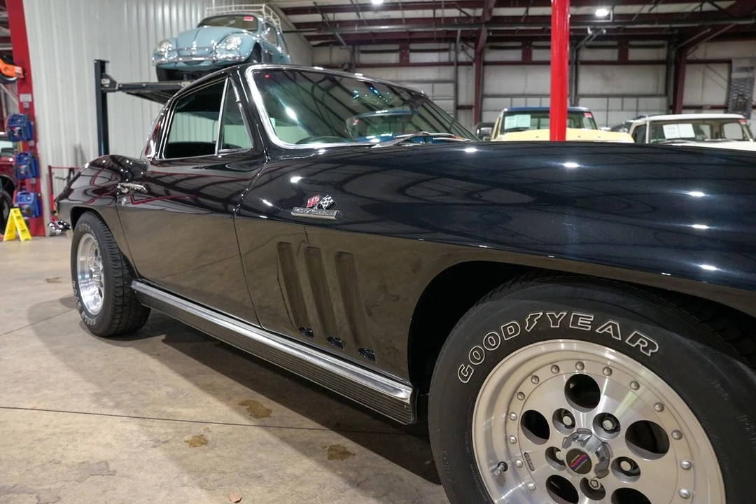 1966 Chevrolet Corvette C2 - Image 15 of 31