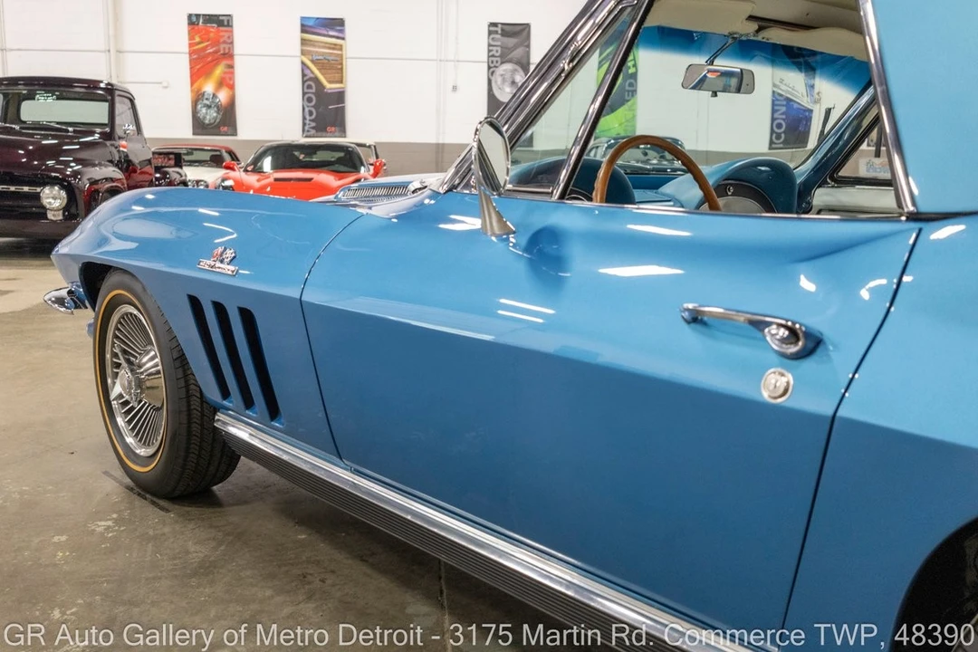 1966 Chevrolet Corvette C2 - Image 22 of 31