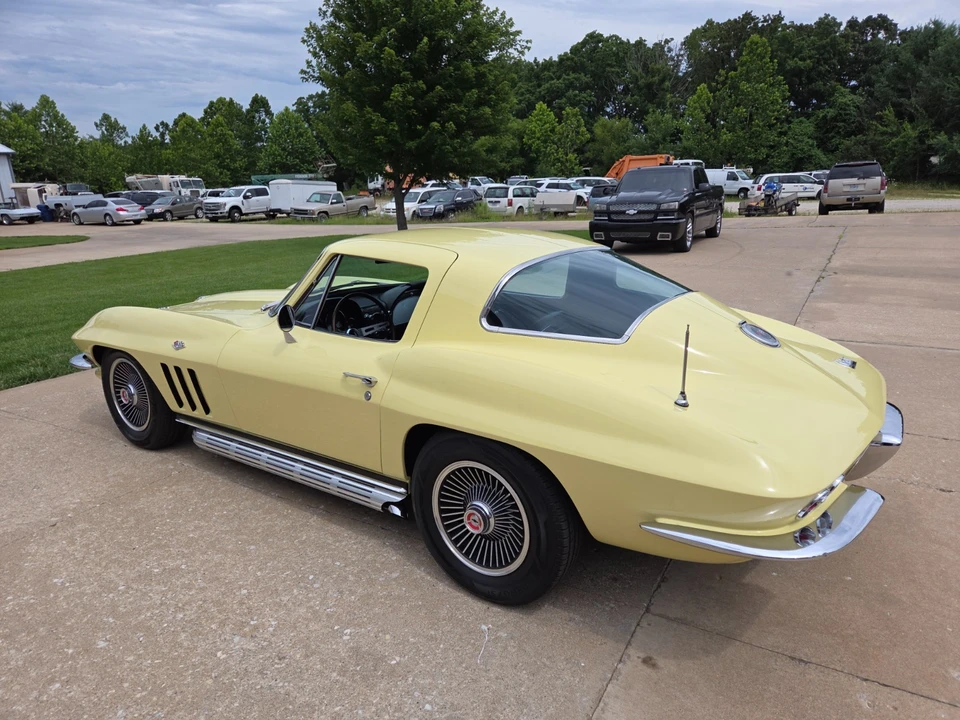 1966 Chevrolet Corvette C2 - Image 20 of 31