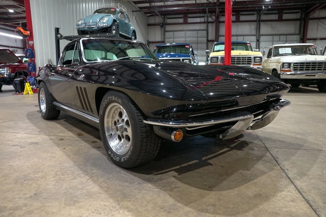 1966 Chevrolet Corvette C2 - Image 12 of 31