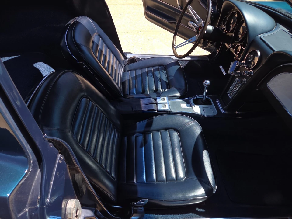 1966 Chevrolet Corvette C2 - Image 18 of 31
