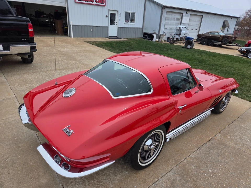 1966 Chevrolet Corvette C2 - Image 11 of 21