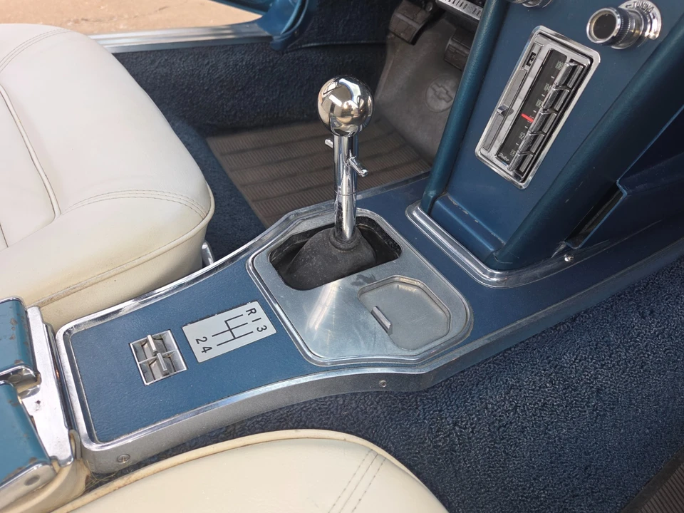1966 Chevrolet Corvette C2 - Image 26 of 31