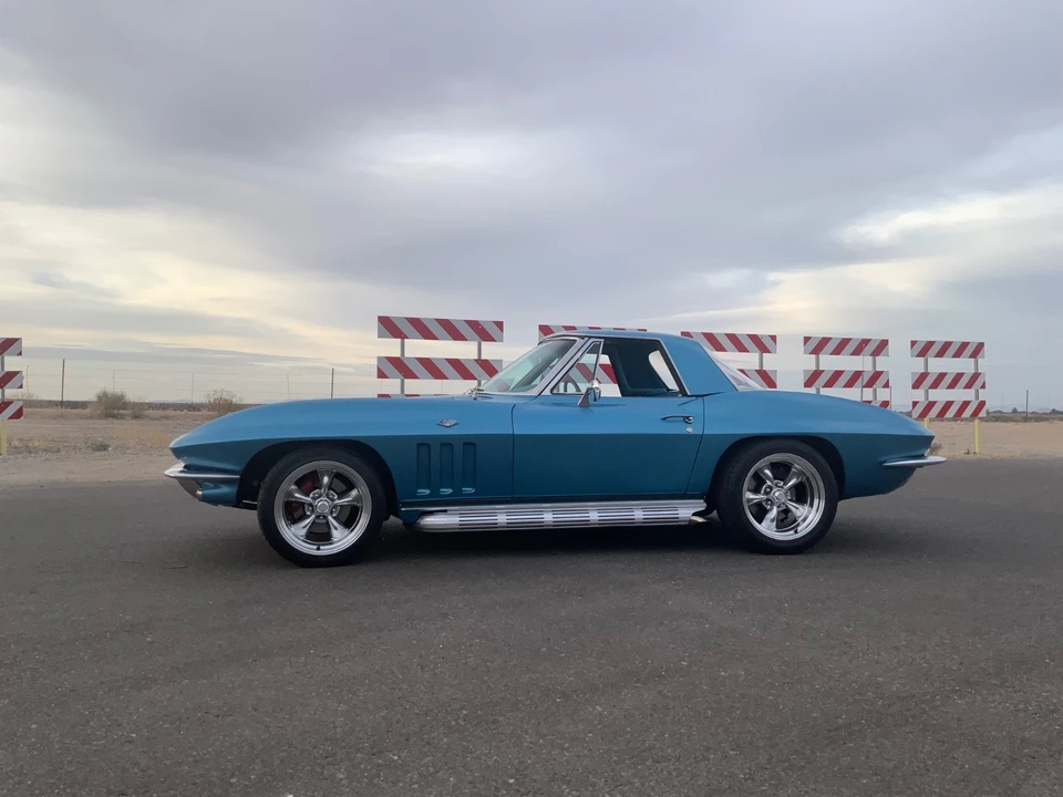 1966 Chevrolet Corvette C2 - Image 29 of 30