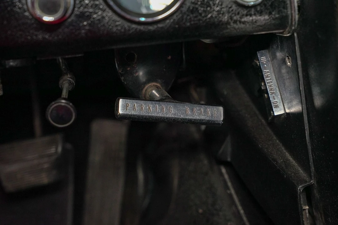 1966 Chevrolet Corvette C2 - Image 29 of 31