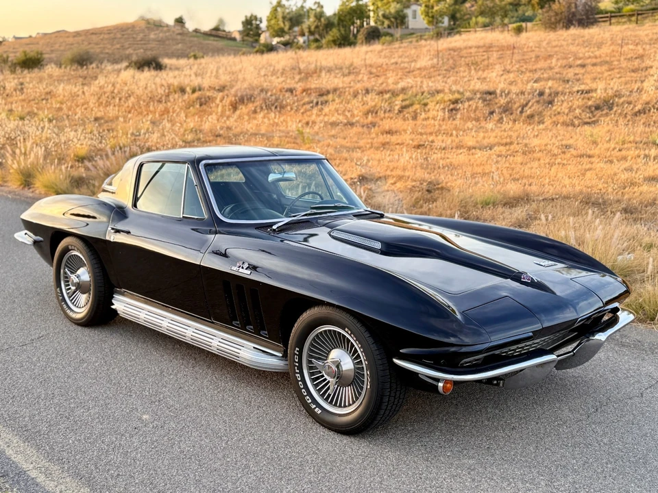 1966 Chevrolet Corvette C2 - Image 5 of 31