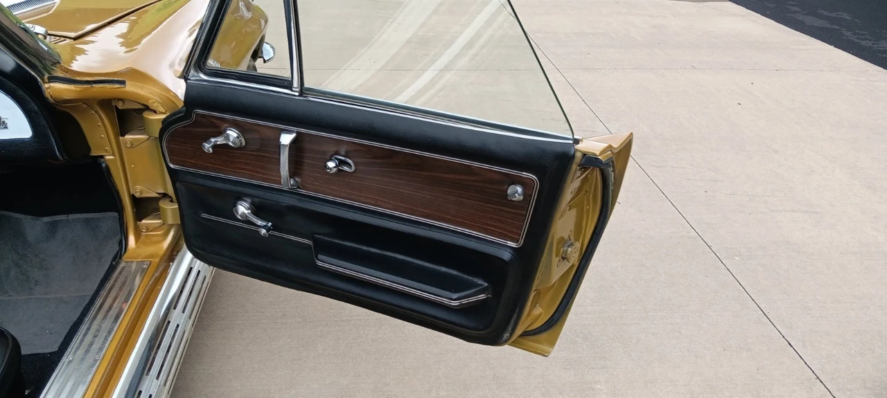 1966 Chevrolet Corvette C2 - Image 12 of 31