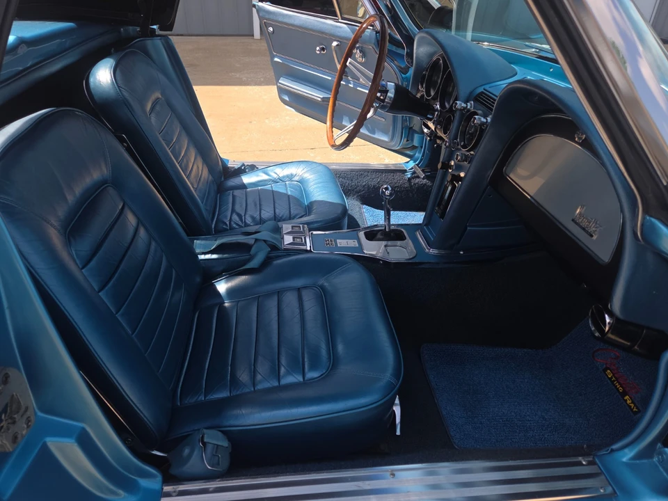 1966 Chevrolet Corvette C2 - Image 18 of 21