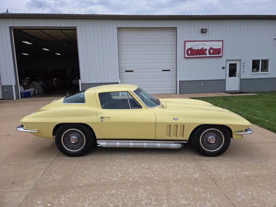 1966 Chevrolet Corvette C2 - Image 9 of 31