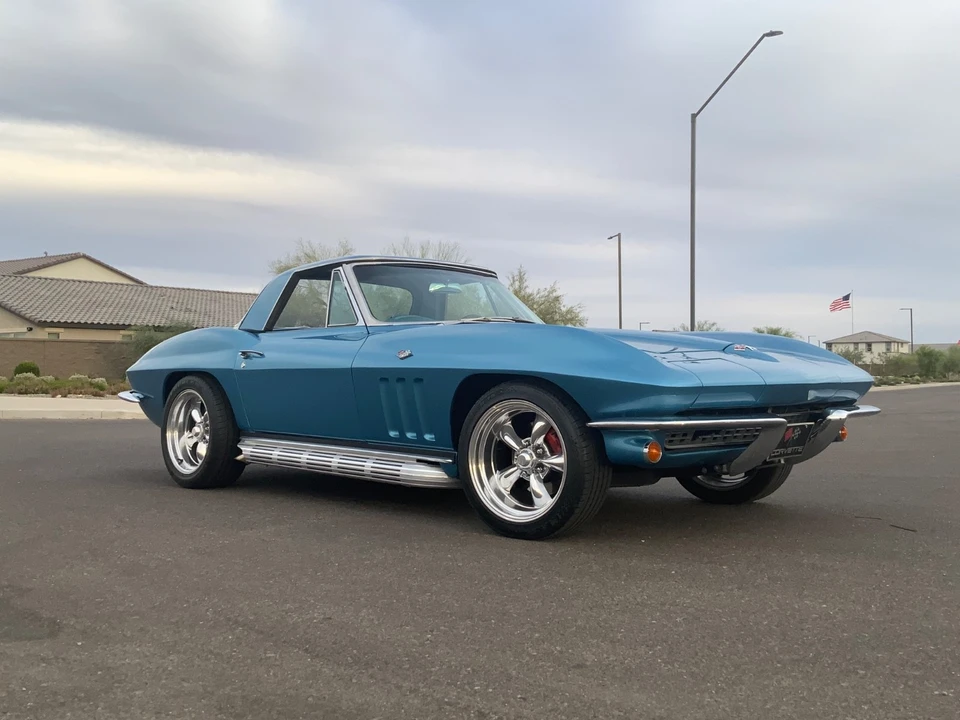 1966 Chevrolet Corvette C2 - Image 17 of 30