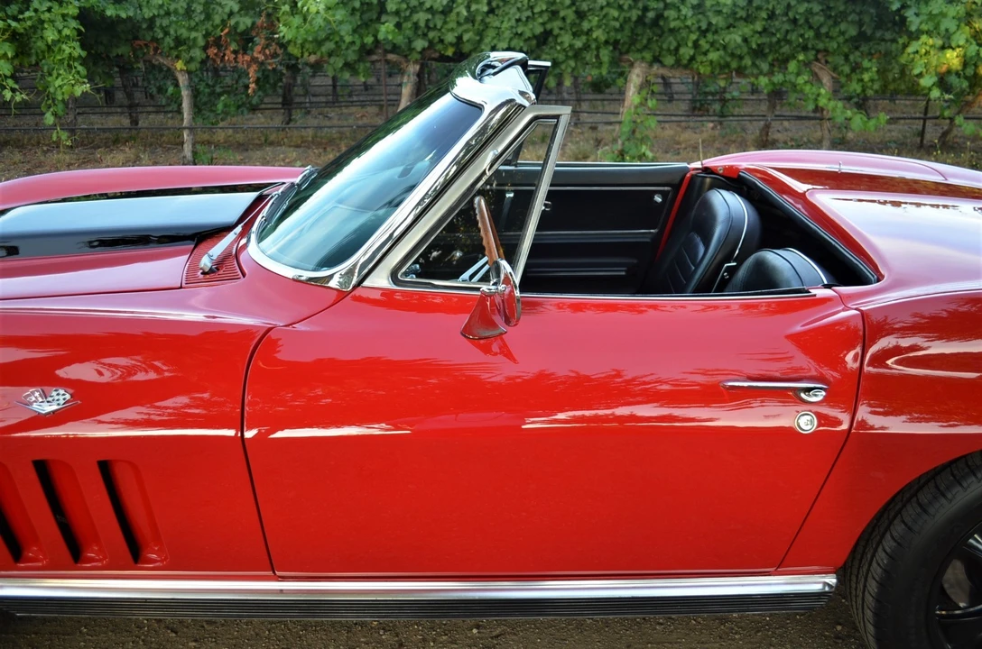 1966 Chevrolet Corvette C2 - Image 12 of 21