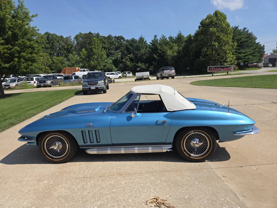 1966 Chevrolet Corvette C2 - Image 13 of 31