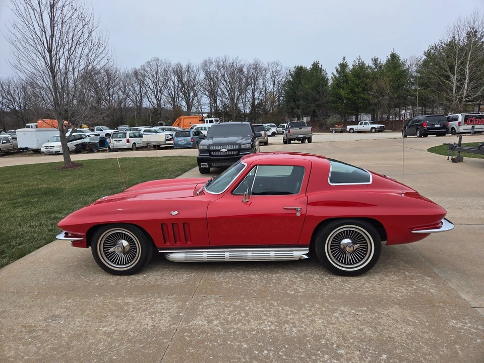 1966 Chevrolet Corvette C2 - Image 19 of 21
