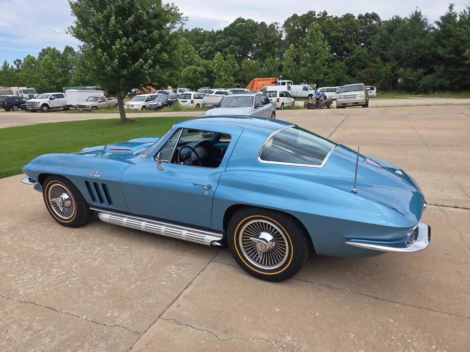 1966 Chevrolet Corvette - Image 17 of 31