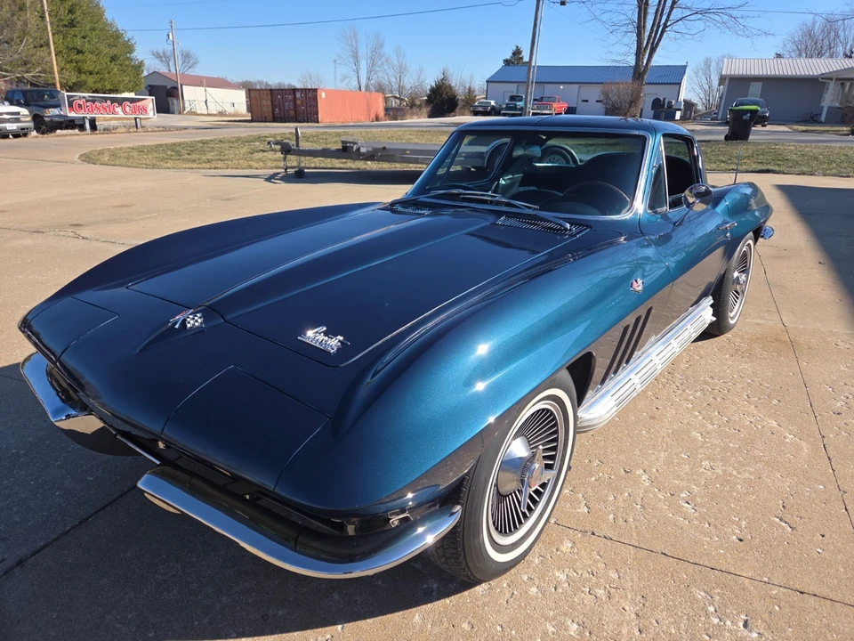 1966 Chevrolet Corvette C2 - Image 3 of 21