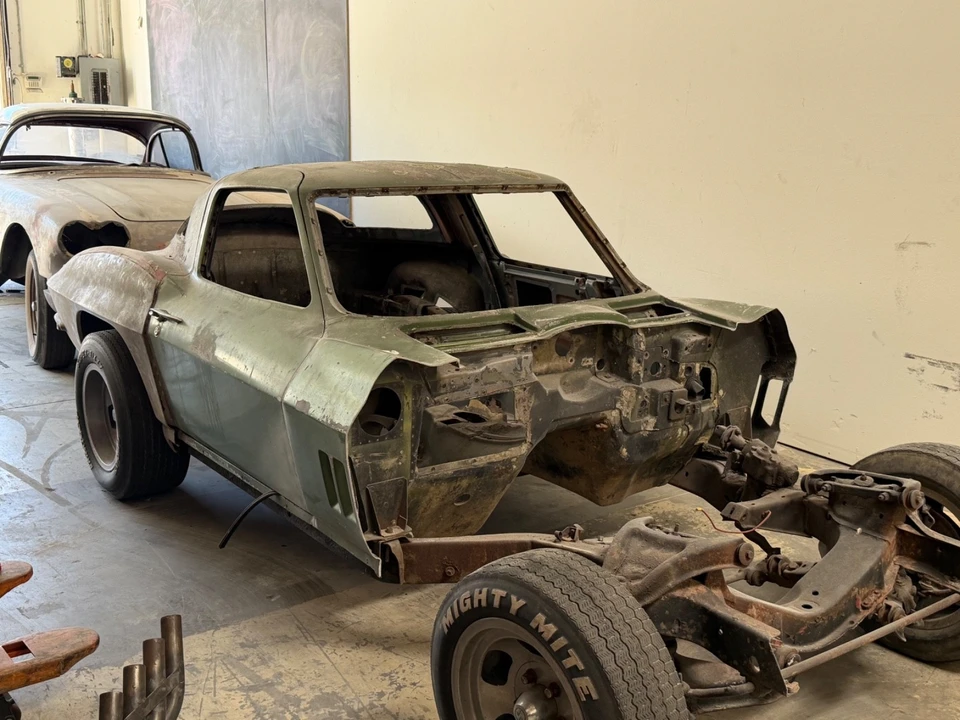 1965 Chevrolet Corvette C2 - Image 3 of 5