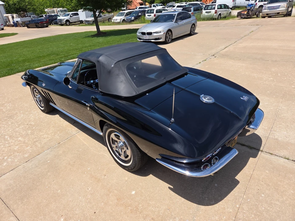 1966 Chevrolet Corvette C2 - Image 10 of 31