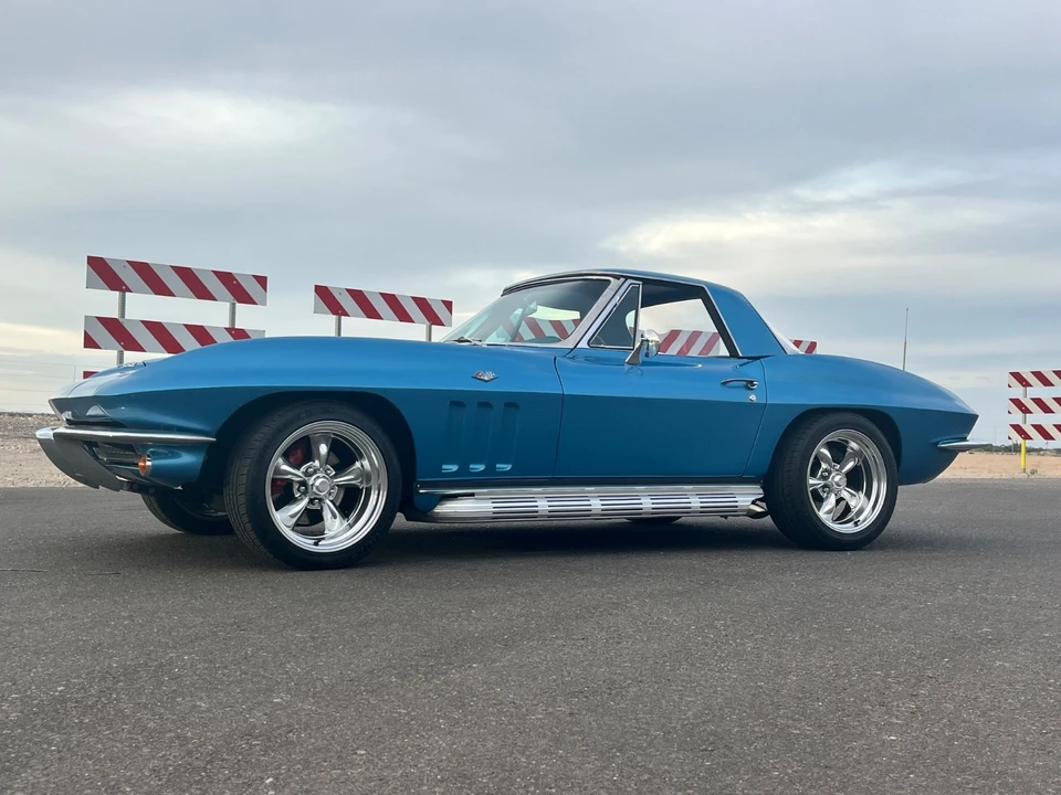1966 Chevrolet Corvette C2 - Image 24 of 30