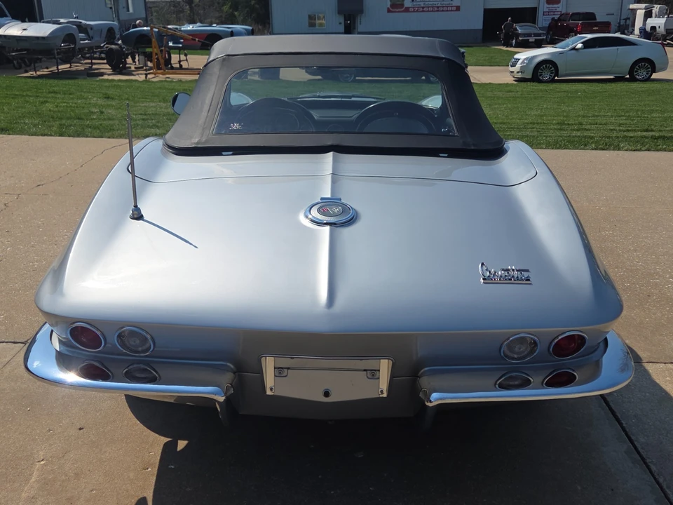 1966 Chevrolet Corvette C2 - Image 9 of 21