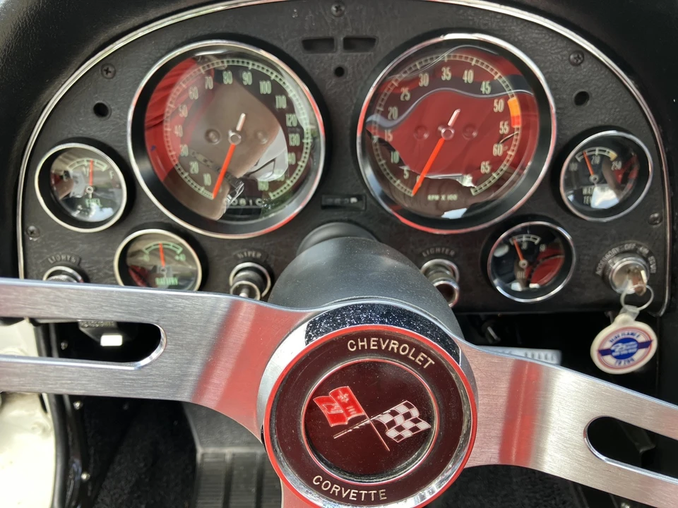 1966 Chevrolet Corvette C2 - Image 23 of 25