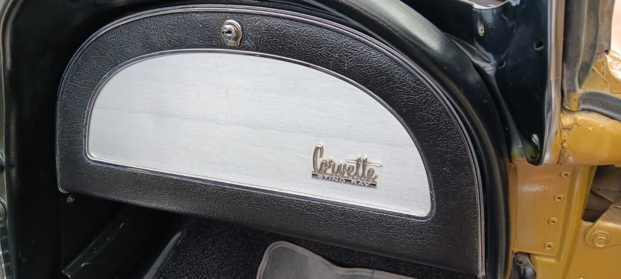 1966 Chevrolet Corvette C2 - Image 10 of 31