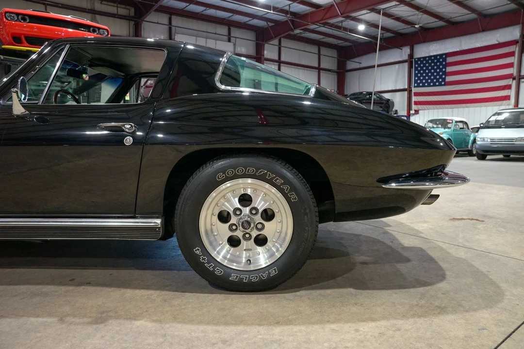 1966 Chevrolet Corvette C2 - Image 5 of 31