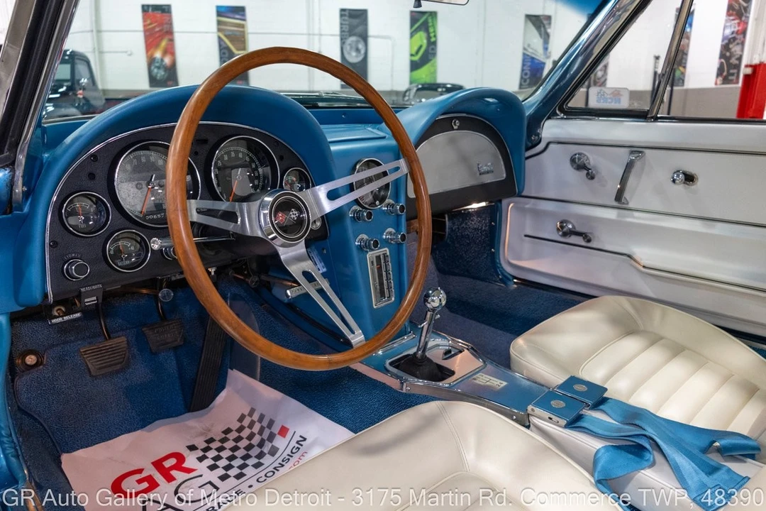 1966 Chevrolet Corvette C2 - Image 16 of 31
