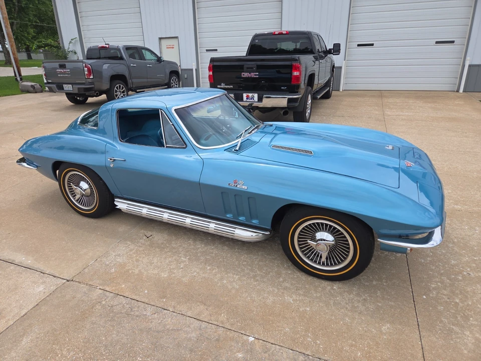 1966 Chevrolet Corvette - Image 8 of 31