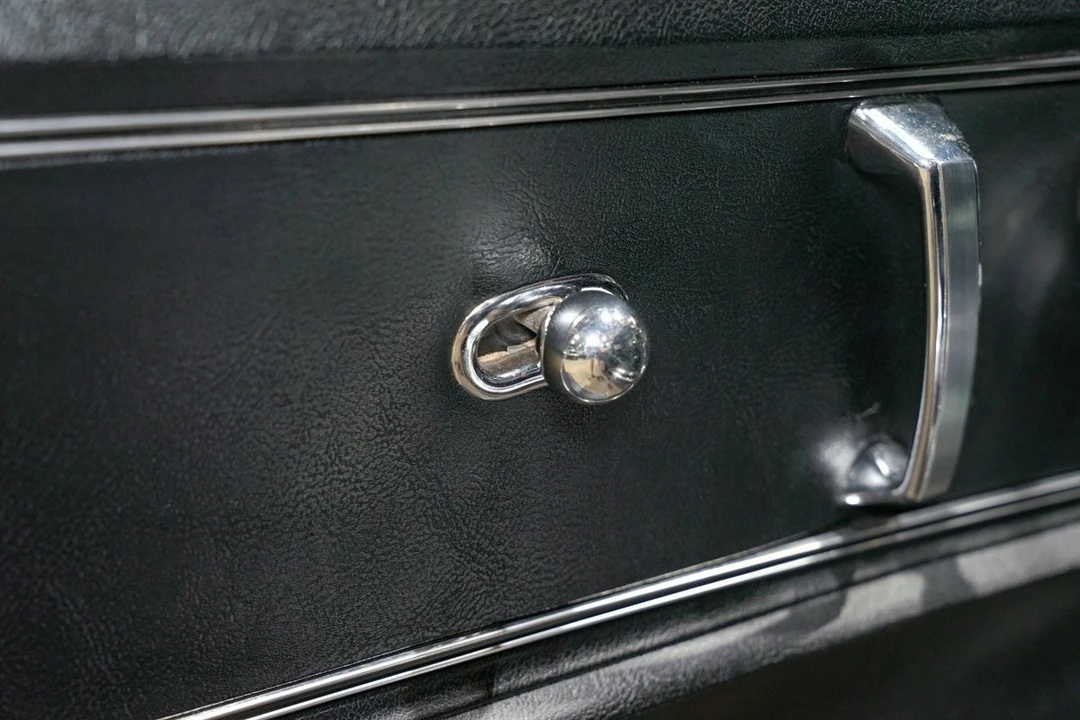 1966 Chevrolet Corvette C2 - Image 22 of 31